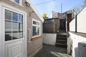 Photo 19- click for photo gallery